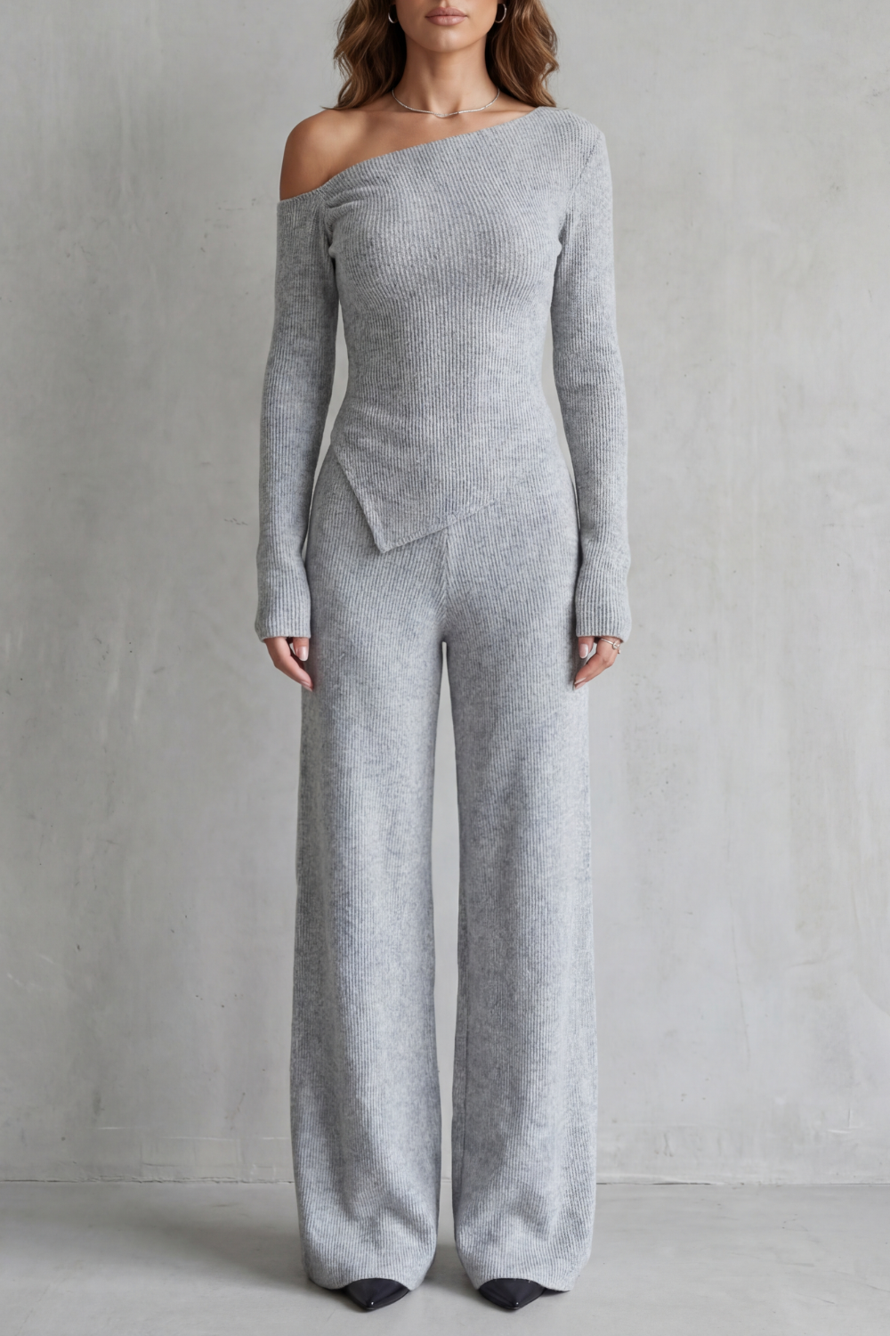 Lunavie – Asymmetric neckline – Knit lounge set