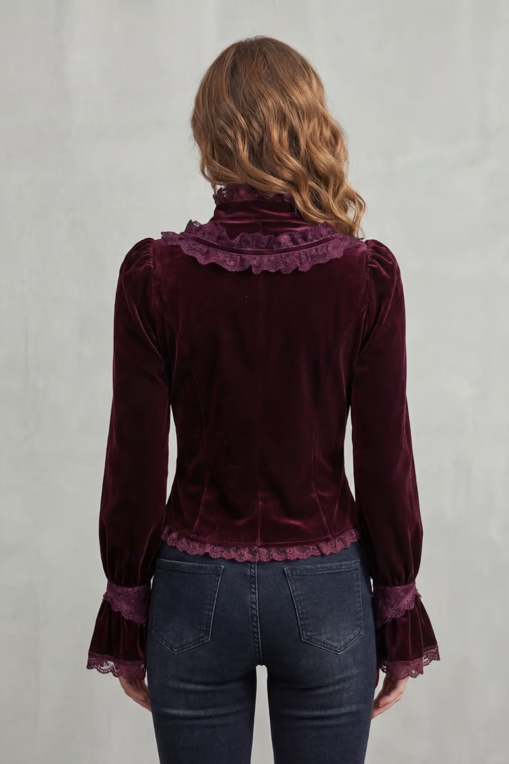 Vignoletta – Ruffled velvet lace – Victorian blouse