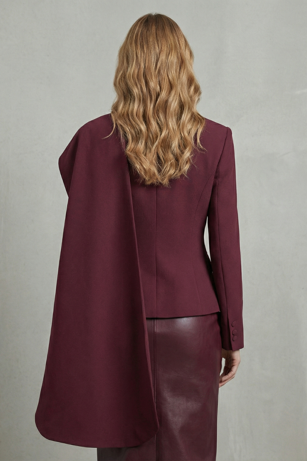 Avelina – Draped scarf-lapel – Asymmetrical blazer