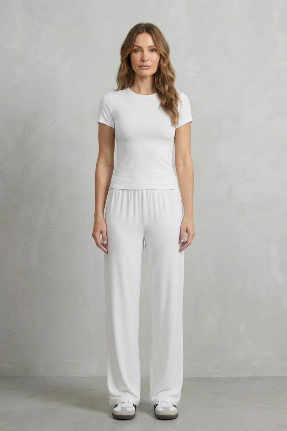 Élan – Sleek Simplicity – Pure Color Wide-Leg Pants Suit