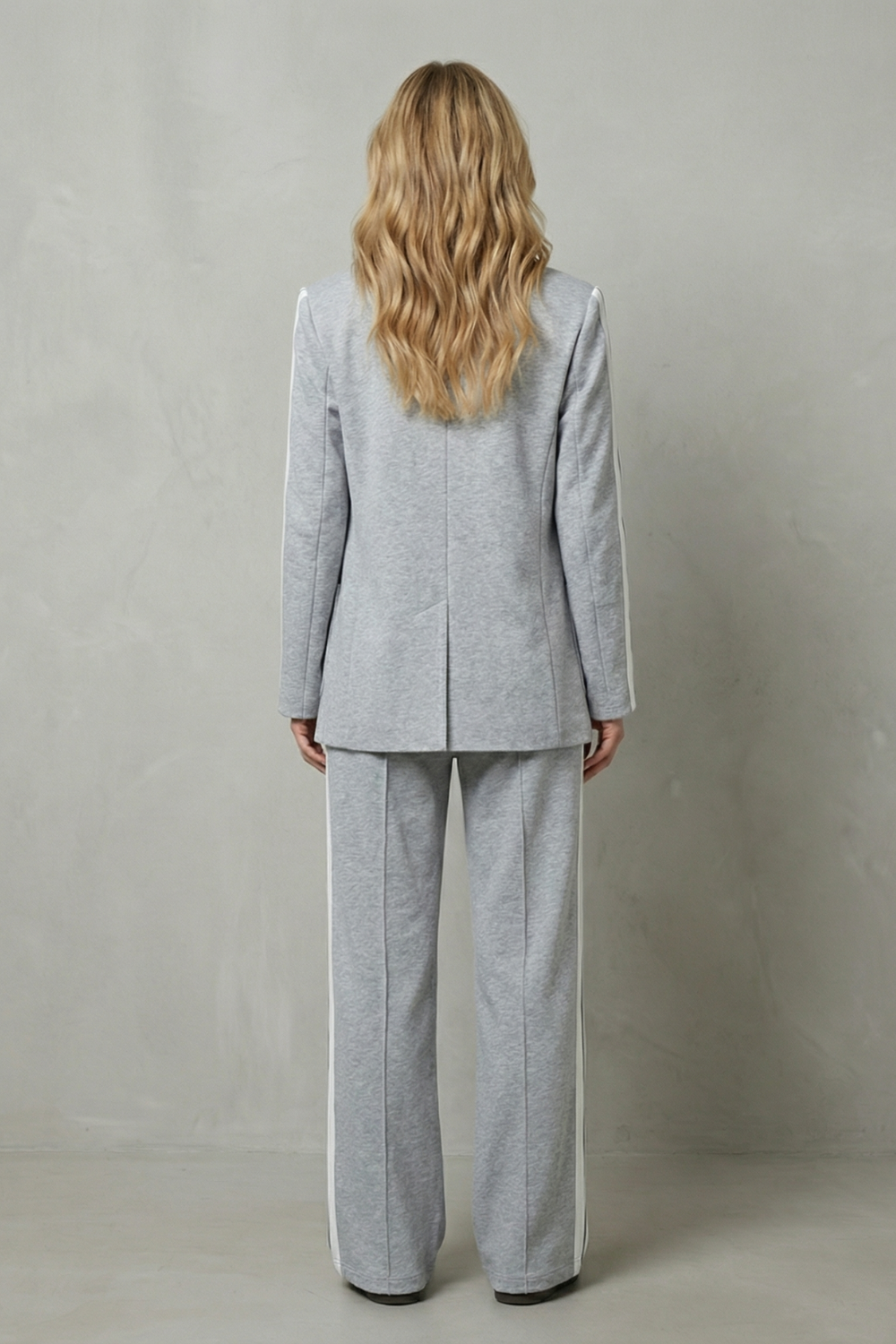 Elvaris – Sporty tailored contrast – Two piece set