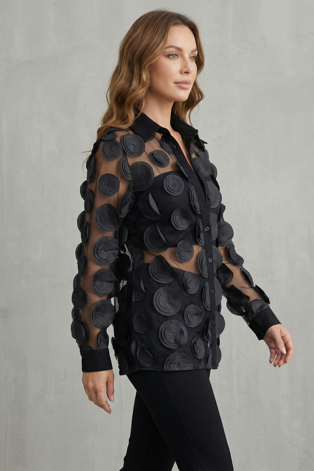 Floréline – Sheer floral appliqué design – Mesh blouse