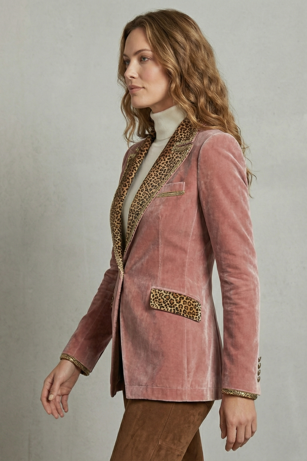Léovelle – Leopard contrast elegant cut – Velvet blazer