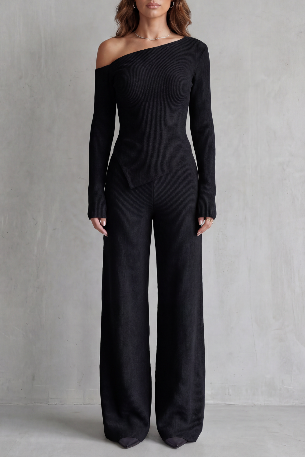 Lunavie – Asymmetric neckline – Knit lounge set