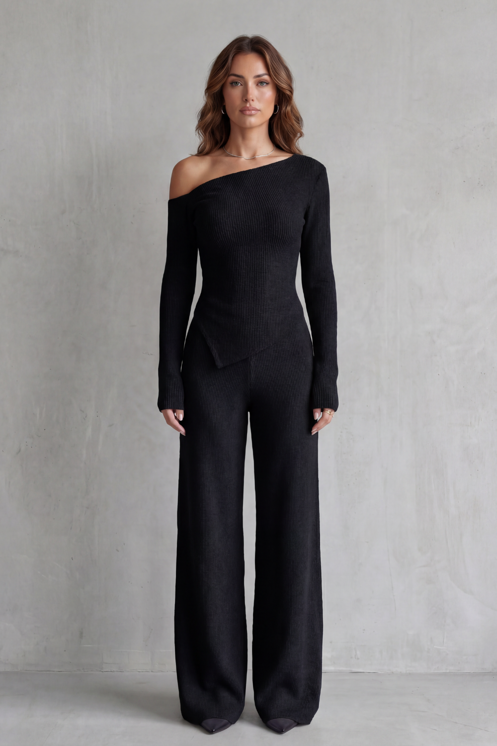 Lunavie – Asymmetric neckline – Knit lounge set