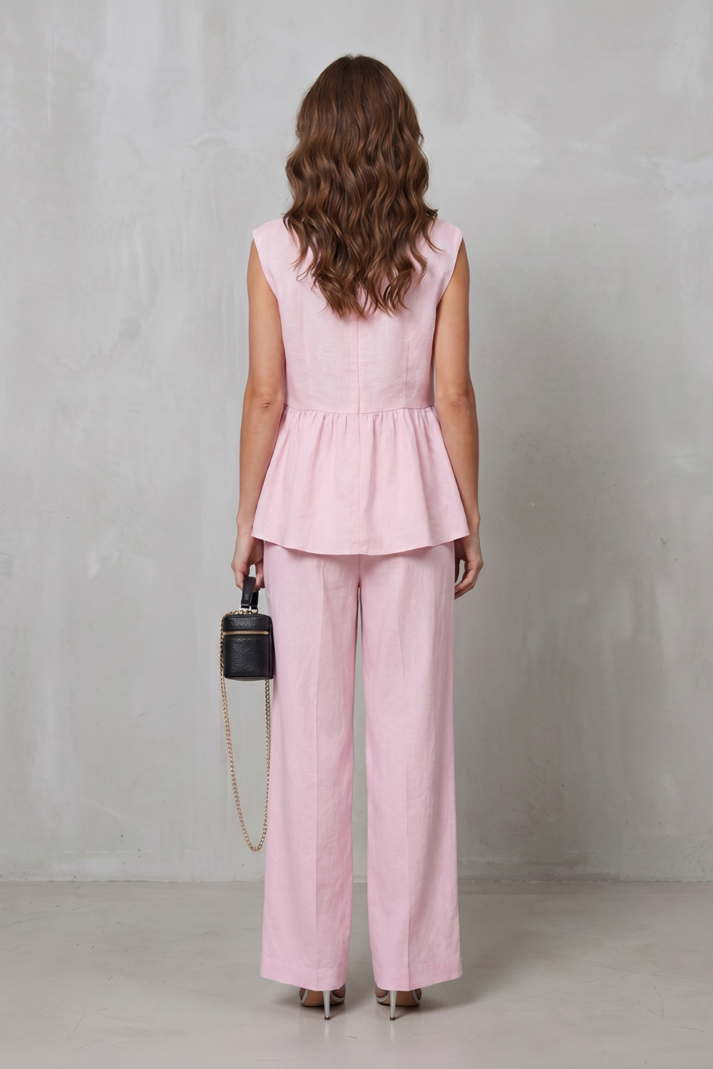 Lunessa – Soft peplum elegance – Two-piece trouser set
