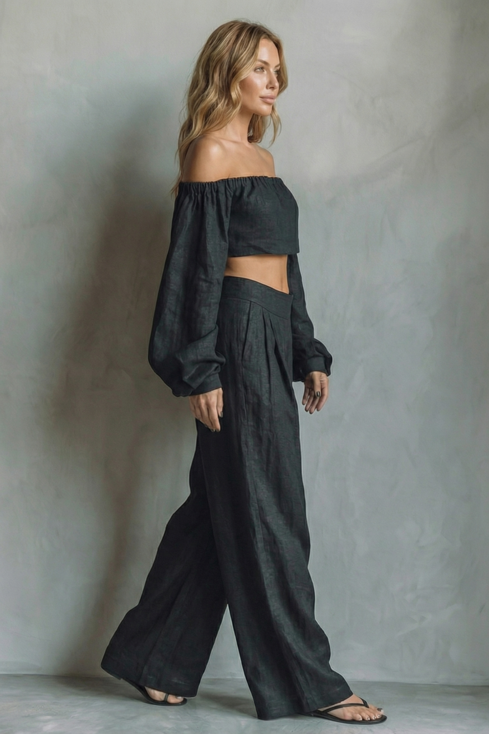 Noiréva – Off shoulder flowy silhouette – Two piece set