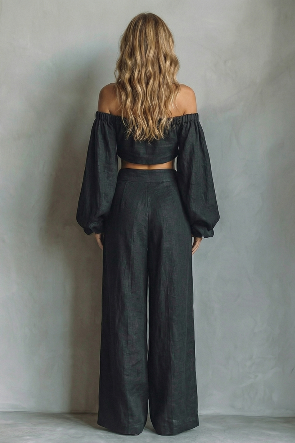 Noiréva – Off shoulder flowy silhouette – Two piece set