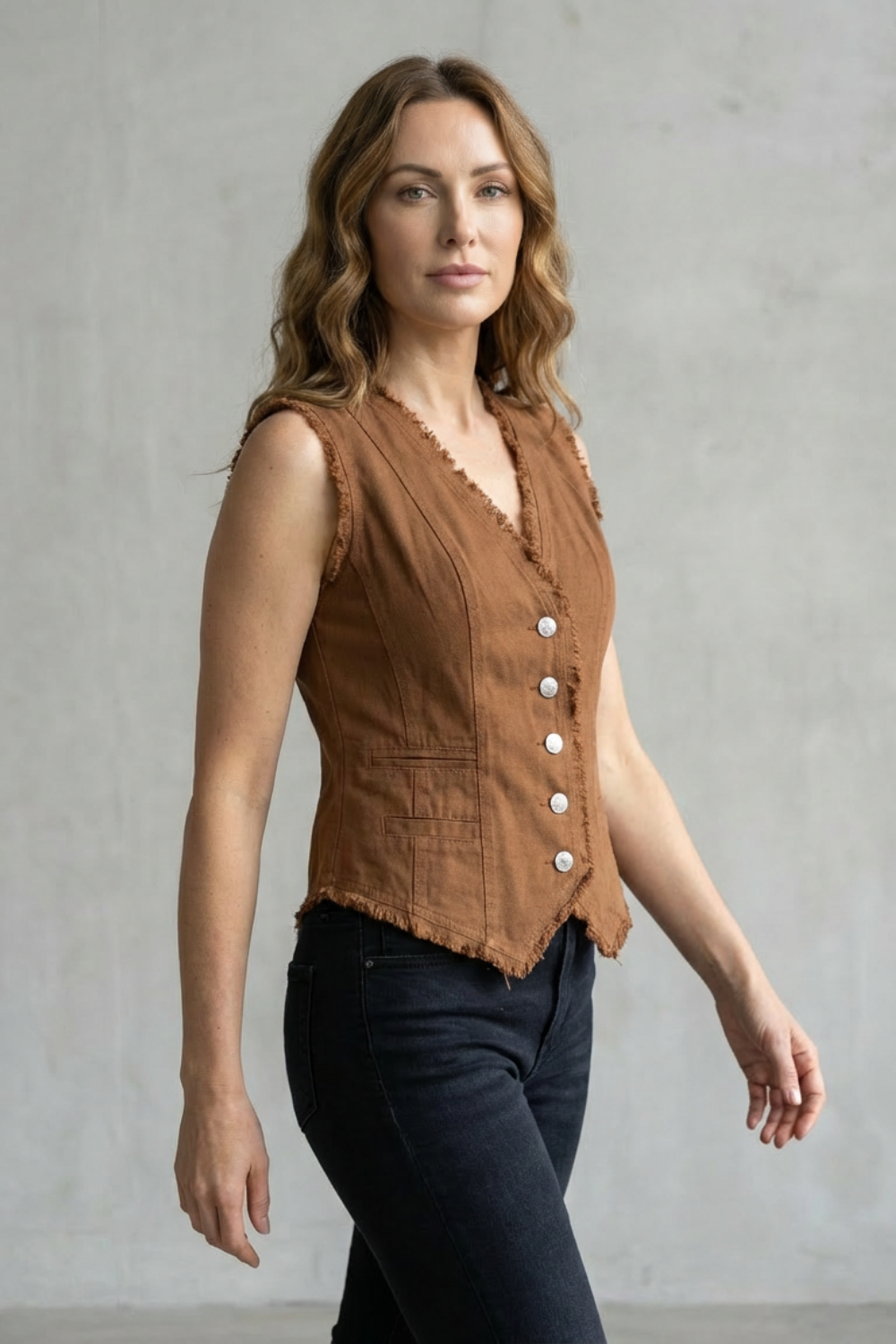 Ravelle – Distressed Button Denim Vest – Western-Inspired Statement Piece
