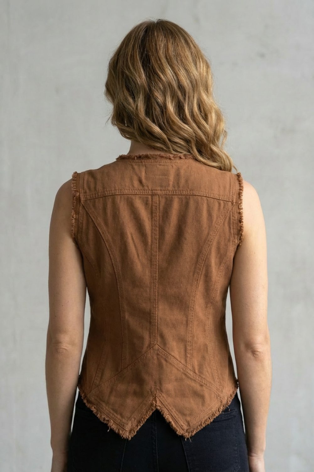 Ravelle – Distressed Button Denim Vest – Western-Inspired Statement Piece