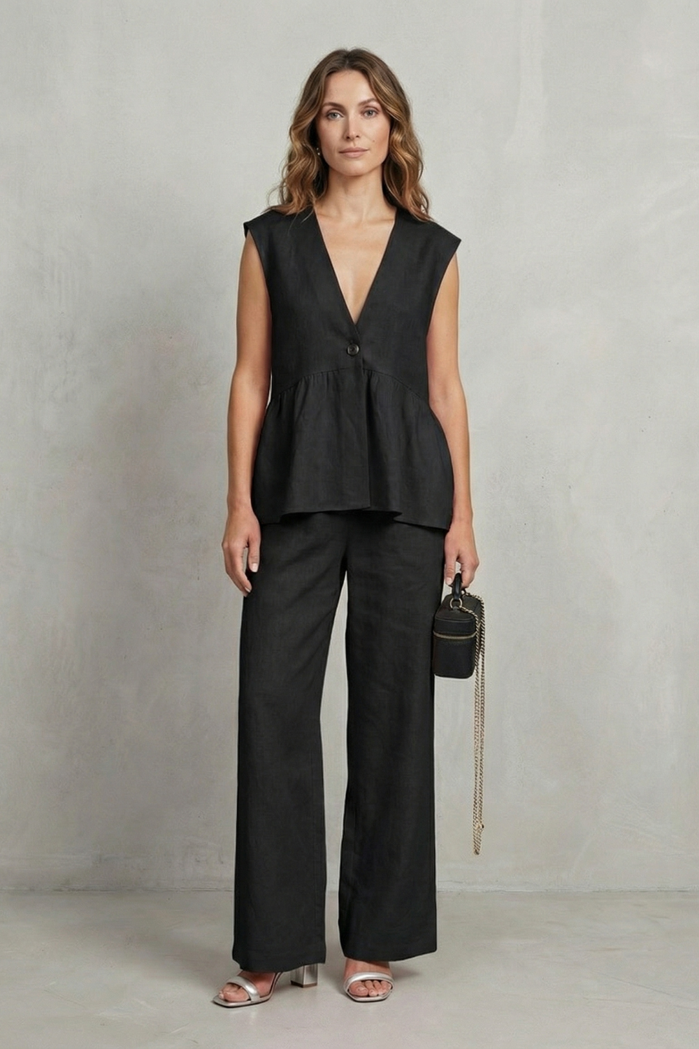 Rosélune – Soft ruffle elegance – Top and trouser set