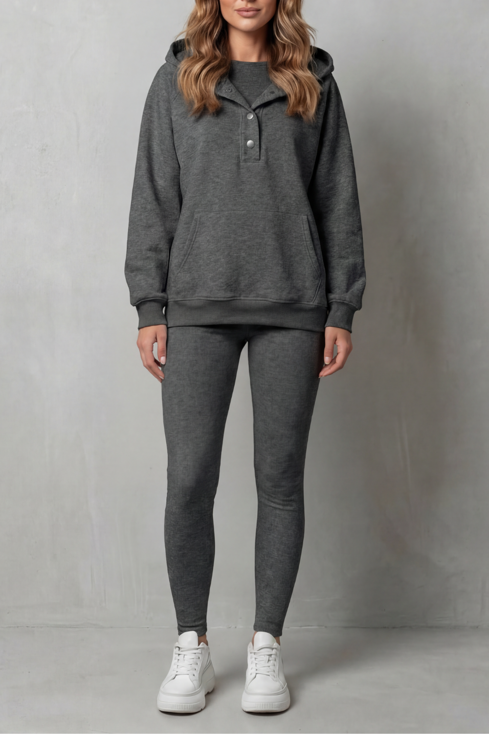 Thalina – Button detail hoodie – Cozy Relaxed Set