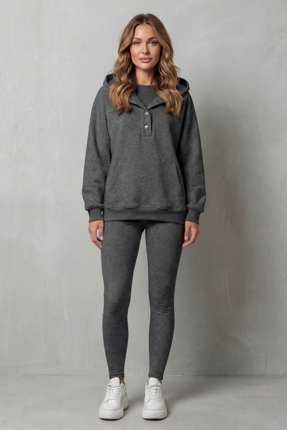 Thalina – Button detail hoodie – Cozy Relaxed Set
