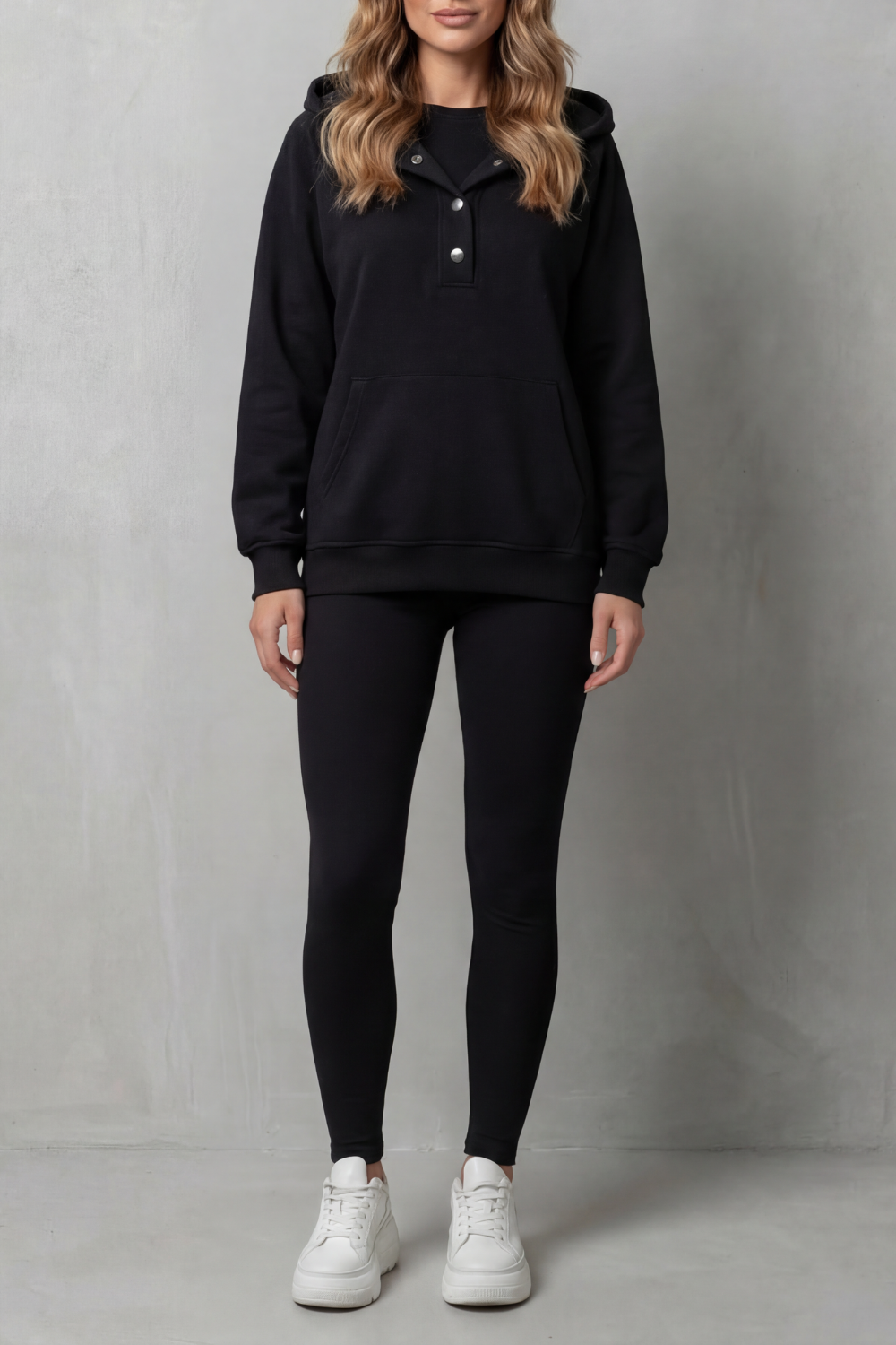 Thalina – Button detail hoodie – Cozy Relaxed Set