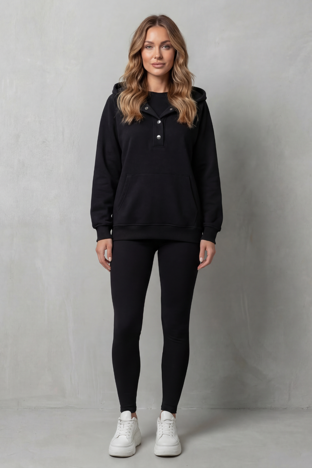 Thalina – Button detail hoodie – Cozy Relaxed Set