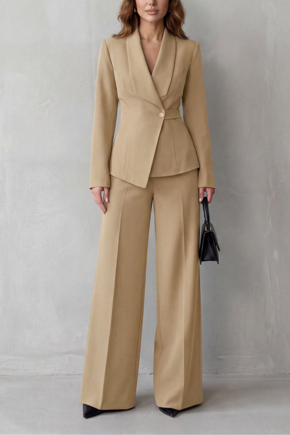Valdérie – Sculpted waist – Tailored suit set