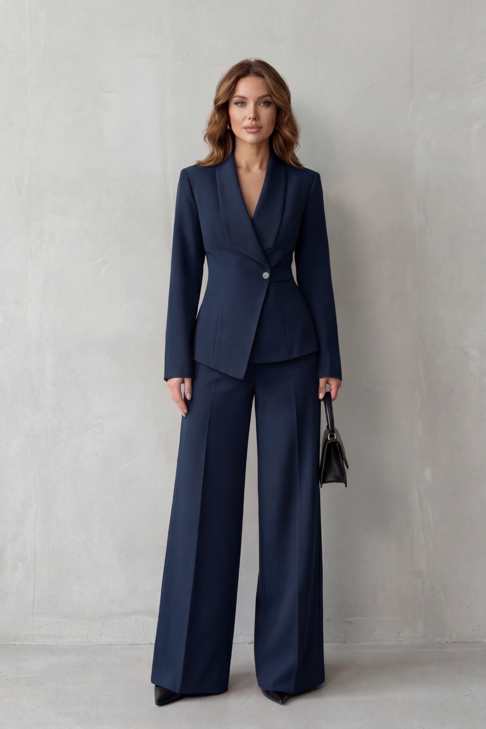 Valdérie – Sculpted waist – Tailored suit set