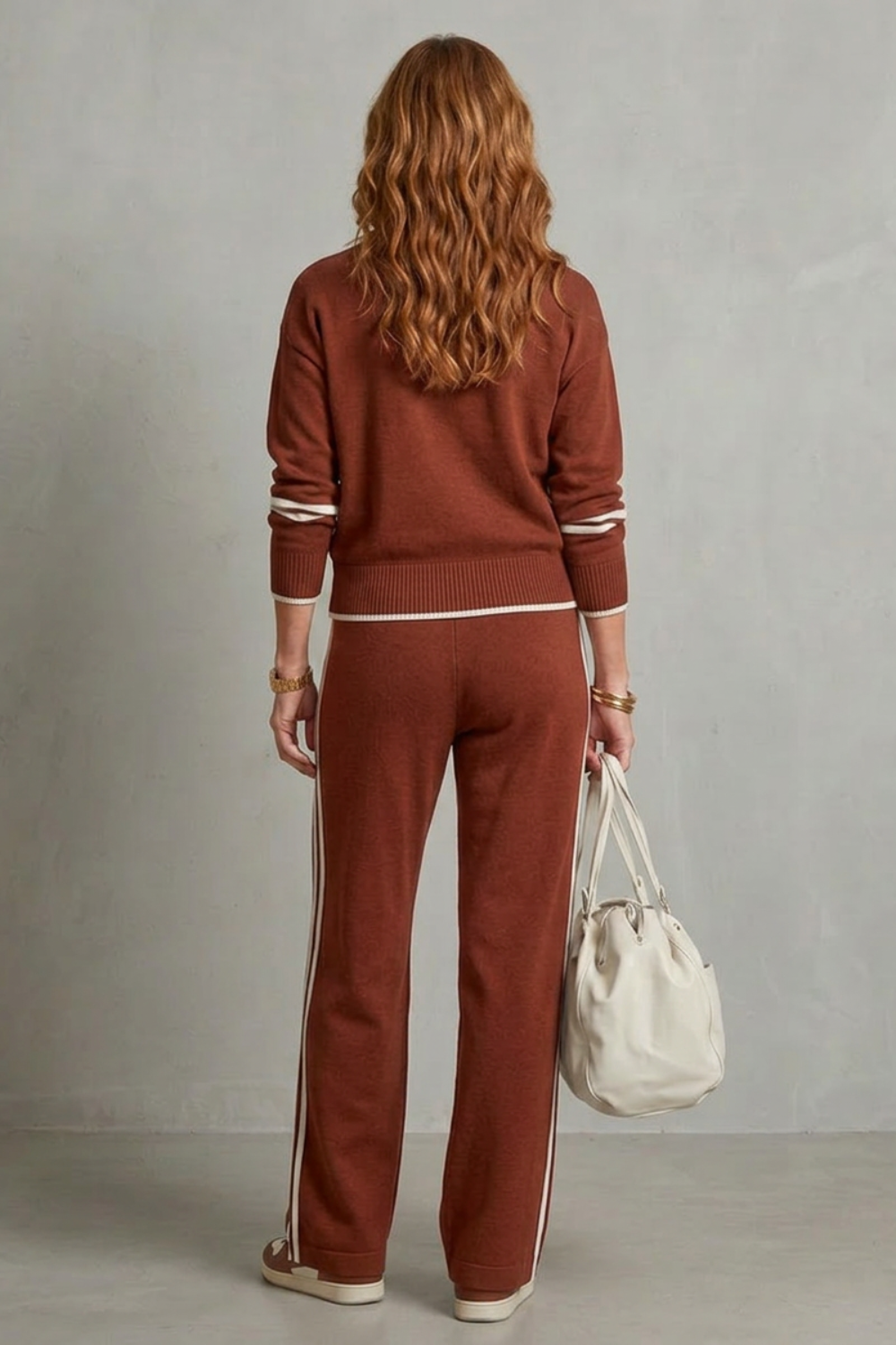 Vallora – Sporty contrast trim – Lounge set